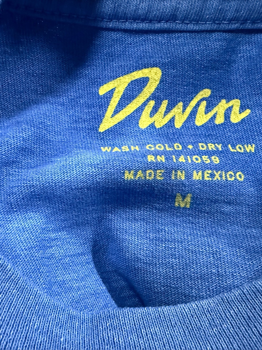 Duvin Blue Tee size Medium, Miami style Surfwear - Picture 3 of 3
